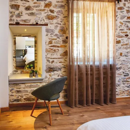 Thalia By Pelion Esties *