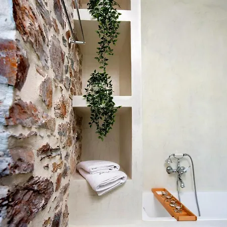 Thalia By Pelion Esties